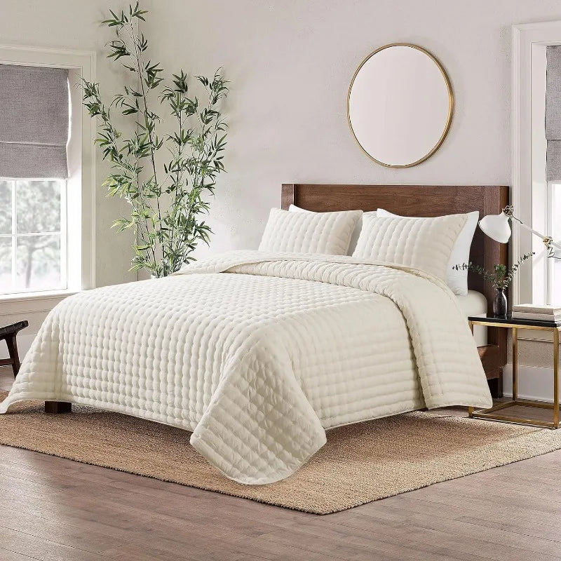 Quilt Bedding Set with Pillow Shams